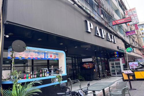 Papa Ji Hotel and Restaurant