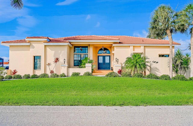 Paradise Palms | House in Port Charlotte with water views, pool & pool spa