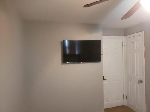 Paradise Retreat by the Airport