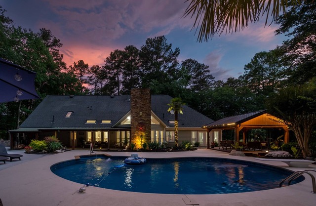 Param Farms Retreat - 10% Week, 15% Month