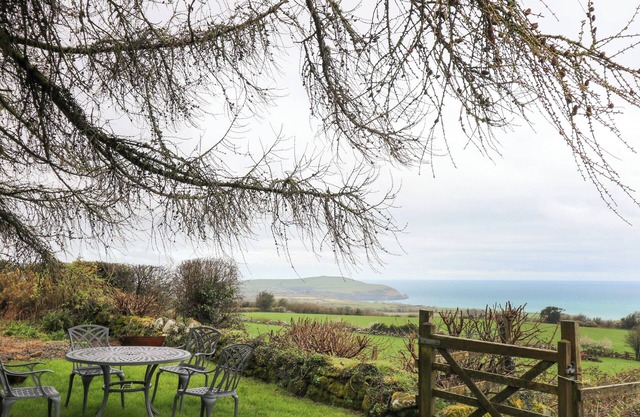PARC Y MARRIAGE, pet friendly in Newport, Pembrokeshire