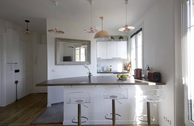 Paris 14eme - Very beautiful newly decorated designer apartment.