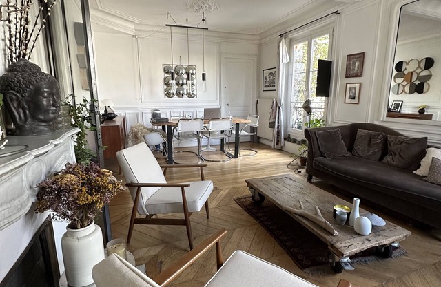 Parisian apartment near Montmartre