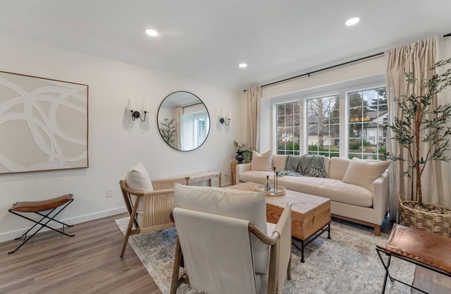 PARK VIEW! 4Bed/2.5bath Vancouver Park Home with a Direct Backyard Park Access
