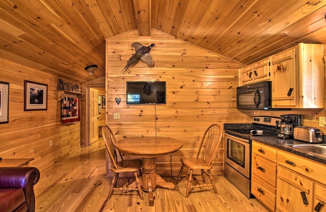 Parsons Cabin w/Fire Pit & River Access!