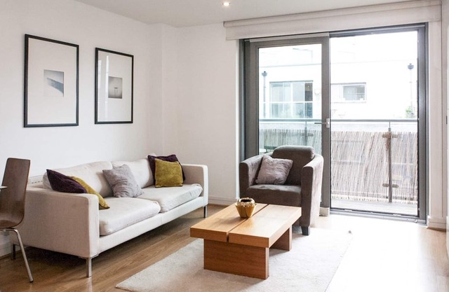 Pass the Keys | Central and very Modern Apartment with a Balcony