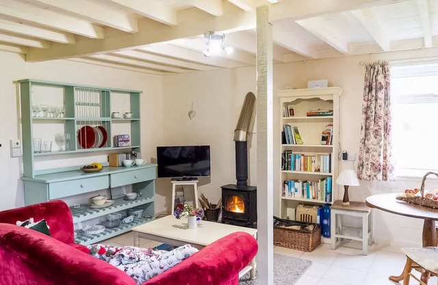 Pass the Keys | Ian's Cottage, Wedmore - country cottage for two