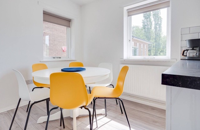Pass the Keys | Lovely 3 Bedroom property golf club and parking