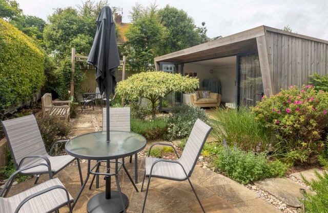 Pass the Keys | Spacious seaside house - Free Parking