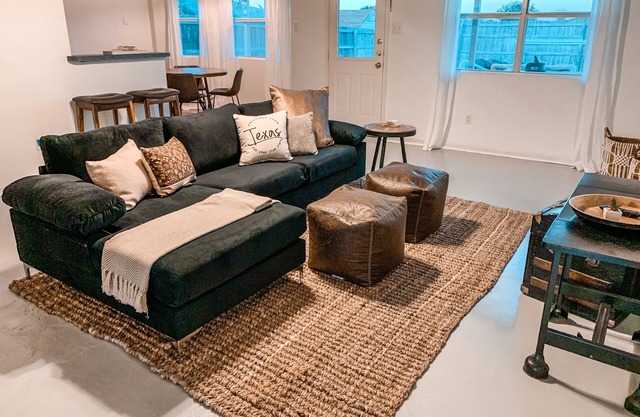 Patio with Fire Pit, Perfect for Families, near Ft Hood