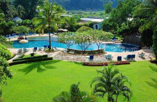Patong Beach Gardens - Pool, Fast Wifi, Smart TVs