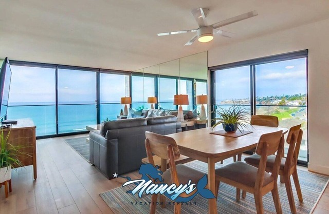 Patrick's Pacific Paradise: new oceanfront+parking