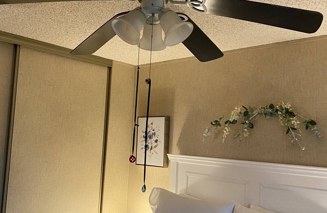 Pattys place 2 is a ROOM RENTAL ONLY, in a quite home away from home.