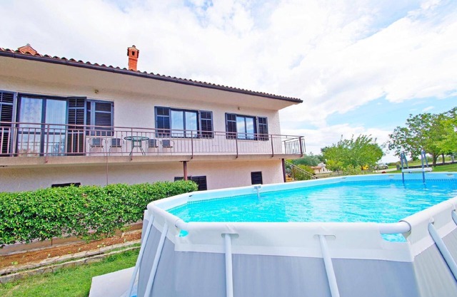 Peaceful Apartment in the Charming Village Škitača