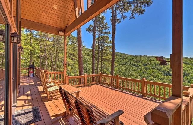 Peaceful Cabin w/Deck + Scenic Mtn Views!