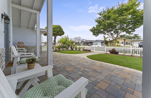 Peaceful Home for Big Family 4Bed 2Bath 7Mins to Beach & Near Disneyland