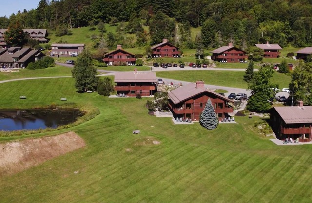 Peak Foliage - Trapp Guest House. Unbelievable Views! Sat-Sat weekly discounts