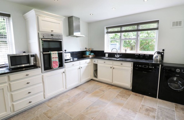 Pebworth Cottage