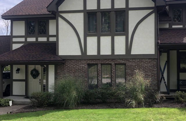 Peek'n Peak Ski in/Ski out Slope side. Enjoy all seasons.Golf across the street.