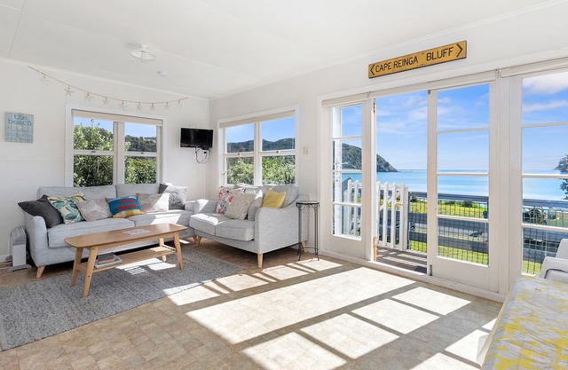 Pencarrow Cottage - Russell Holiday Home