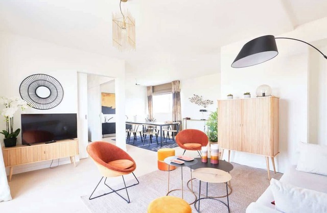 Penthouse - City Views/Luggage Room