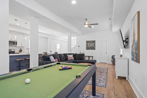 Perfect for large groups