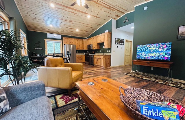Perfectly Located on 10acres W/Easy Access to ATV Trails and World Class Lakes