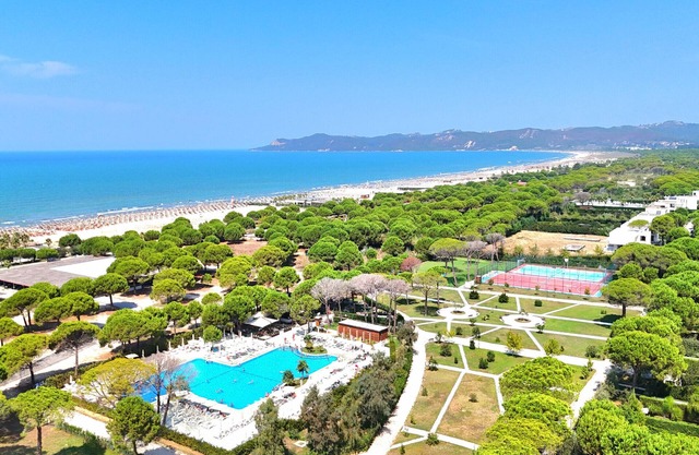 Perla Holiday Homes 273