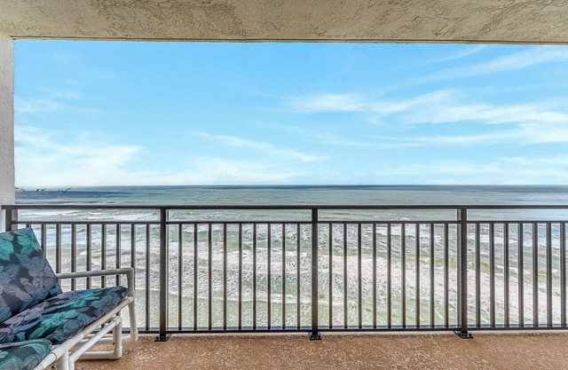 ☀️ Pet Friendly - Ocean Front - Sherwin Condominium 1702 ☀️