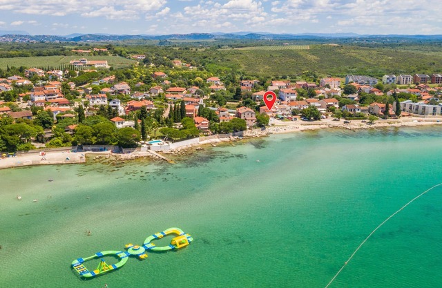 Pet friendly apartment in Zambratija