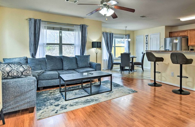 Pet-Friendly Dallas Home w/ Fenced Backyard!