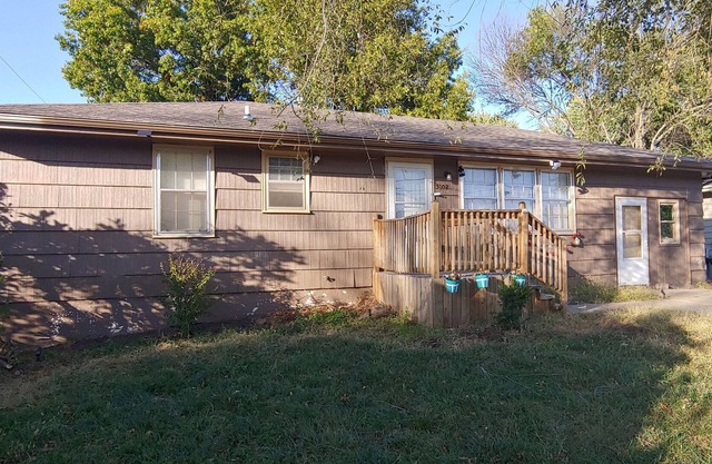 Pet friendly & EV charger 3 bed room house