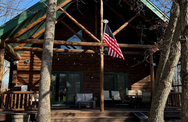 Pet-Friendly Garrison Retreat