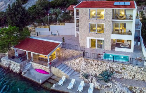 Pet Friendly Home In Klek With Kitchen