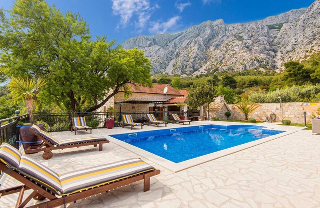 Pet friendly home in Orebic