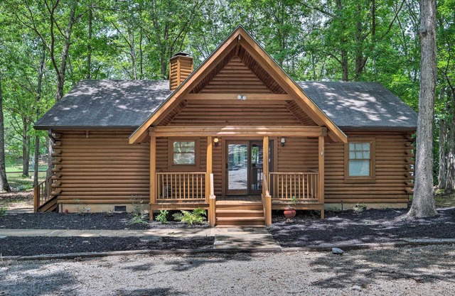 Pet-Friendly Lake Oconee Cabin w/Boat Dock!