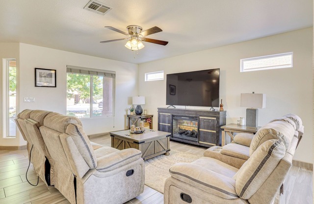Pet-Friendly Las Cruces Home w/Private Patio
