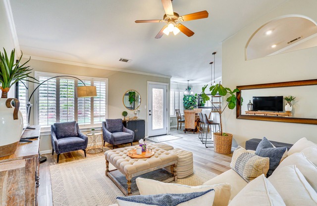 Pet-Friendly Redding Home w/Spacious Patio