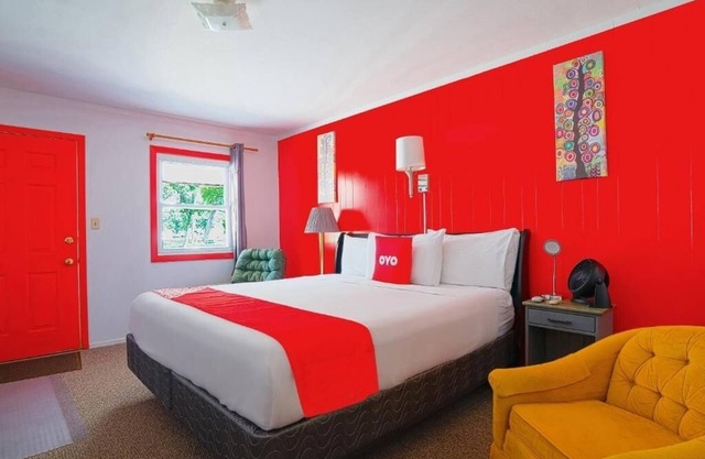 Pet-Friendly Room with Free Parking Close to Dairy Queen