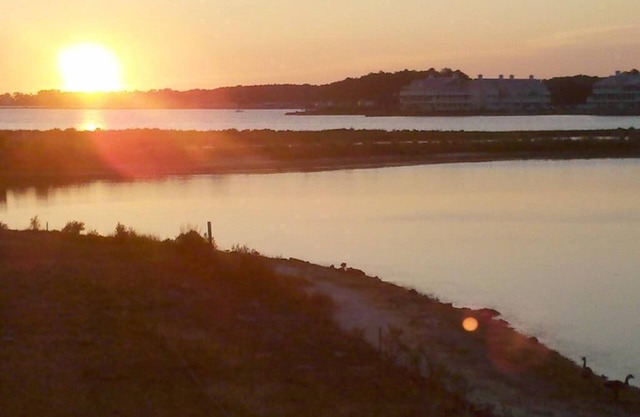 Pet-Friendly with Stunning Water Views in Bethany Bay - No Cleaning Fees
