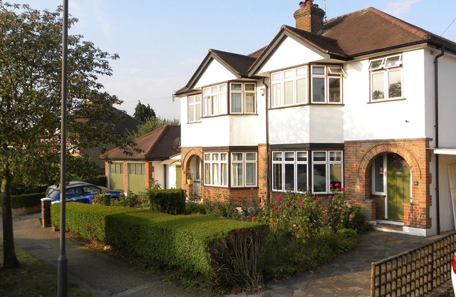 Pets welcome at family home with piano and lovely garden with parking for two.
