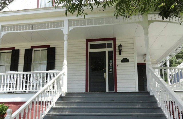 Pfeiffer House luxury in Downtown Pensacola