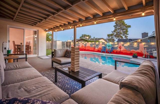 Phoenix Getaway - Poolside Oasis - Outdoor Games