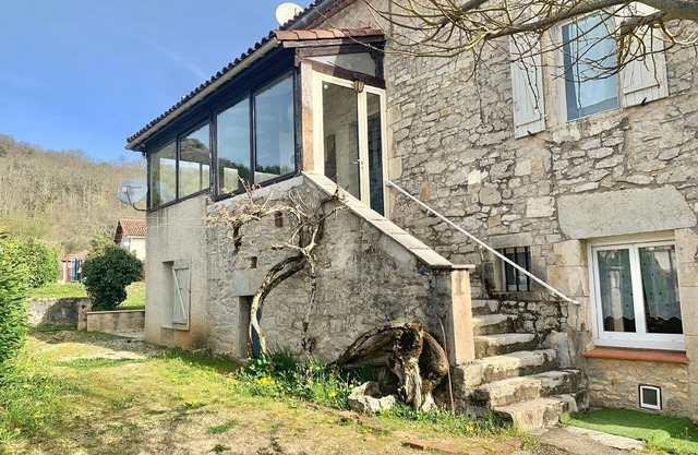 Pierre Ensoleillée, 19th century house on the first floor