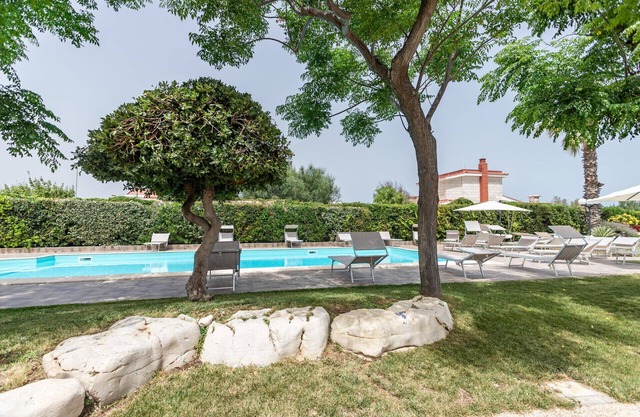 Pietramare Luxury - Black Diamond by Rentbeat