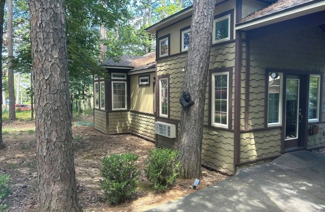 Pine Haven Apartment