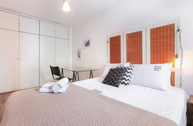 Pinheiros Spacious apartment by Vila Madalena