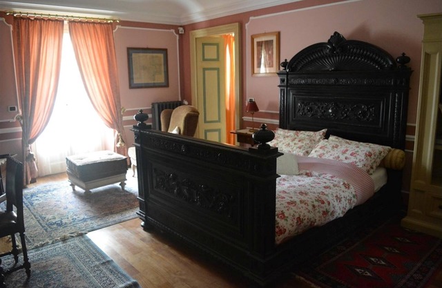 Pink room at Villa Mirano Bed and BreakFast Piossasco - Turin - Piedmont