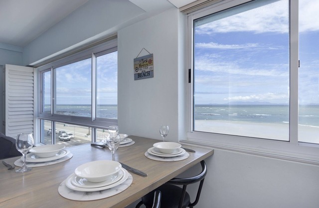 Pips Place 301 - Two Bedroom Apartment, Sleeps 4