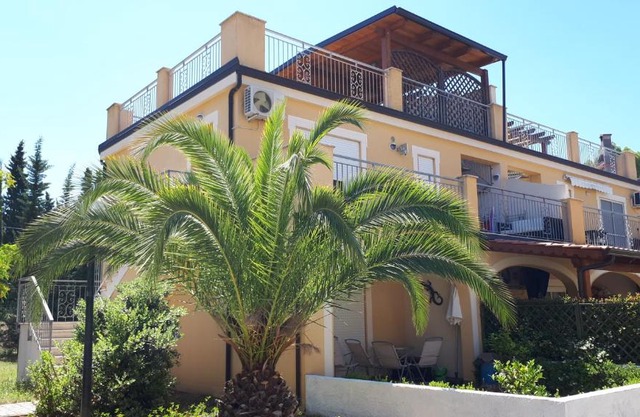 Pizzo Beach Club 88F